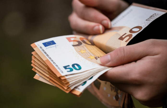 Screenshot 2023-10-21 203850